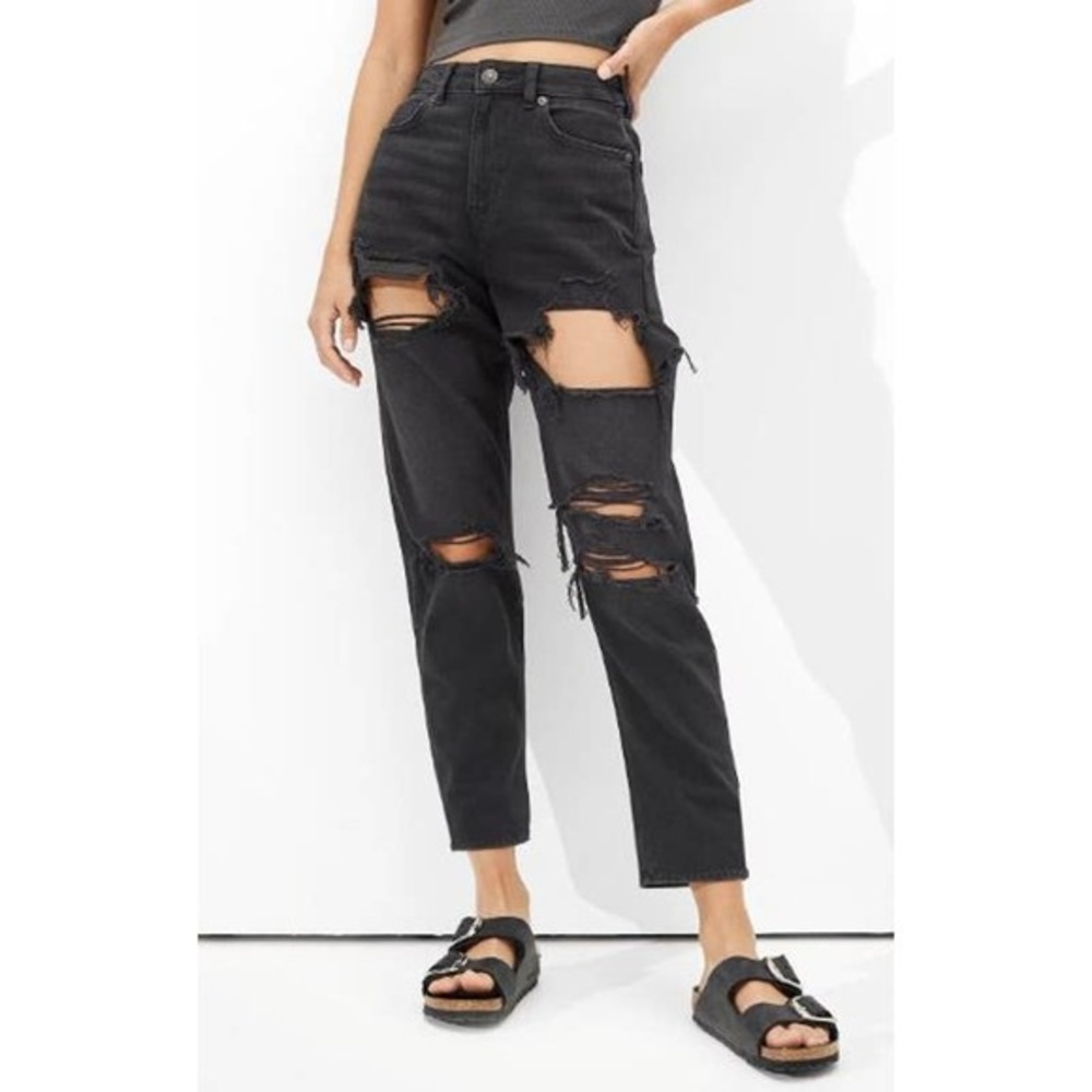 NWOT AE Ripped Mom Jean in Destroyed Black